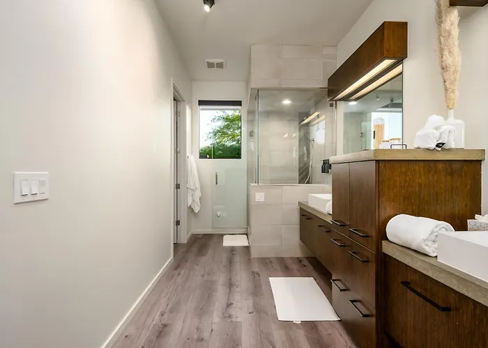 Lone Mountain Casita